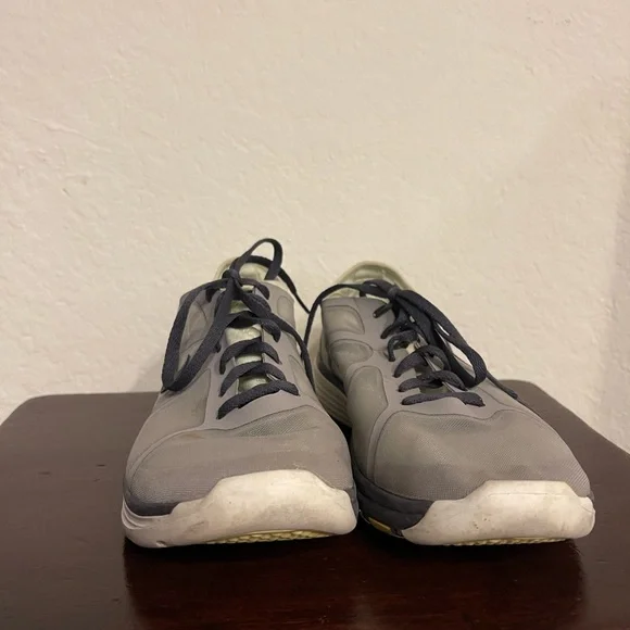 SALE ✨ Any 2 Items, 20% Off ✨ Nike Running Shoes - Picture 3 of 6